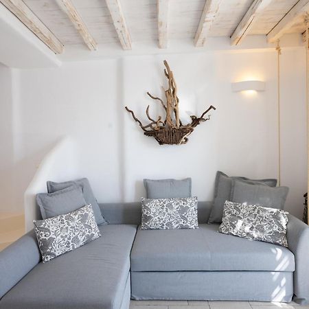 אורנוס Blue, White And Grey Suites מראה חיצוני תמונה