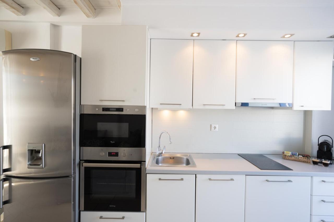 אורנוס Blue, White And Grey Suites מראה חיצוני תמונה