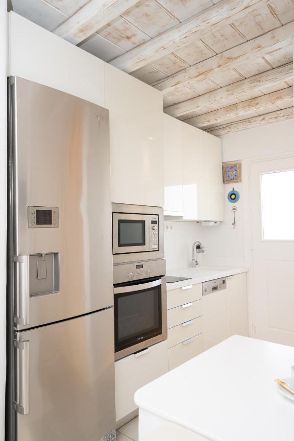 אורנוס Blue, White And Grey Suites מראה חיצוני תמונה