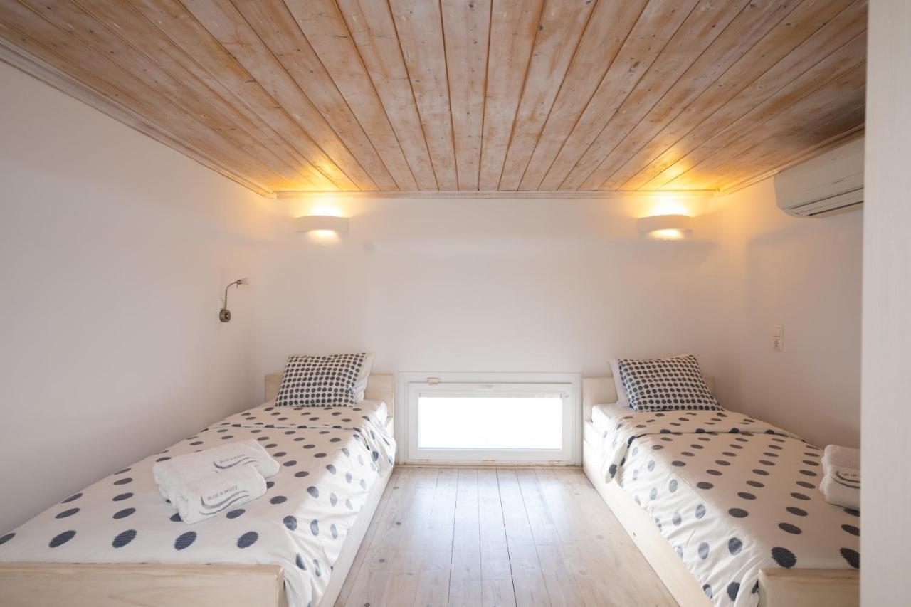 אורנוס Blue, White And Grey Suites מראה חיצוני תמונה