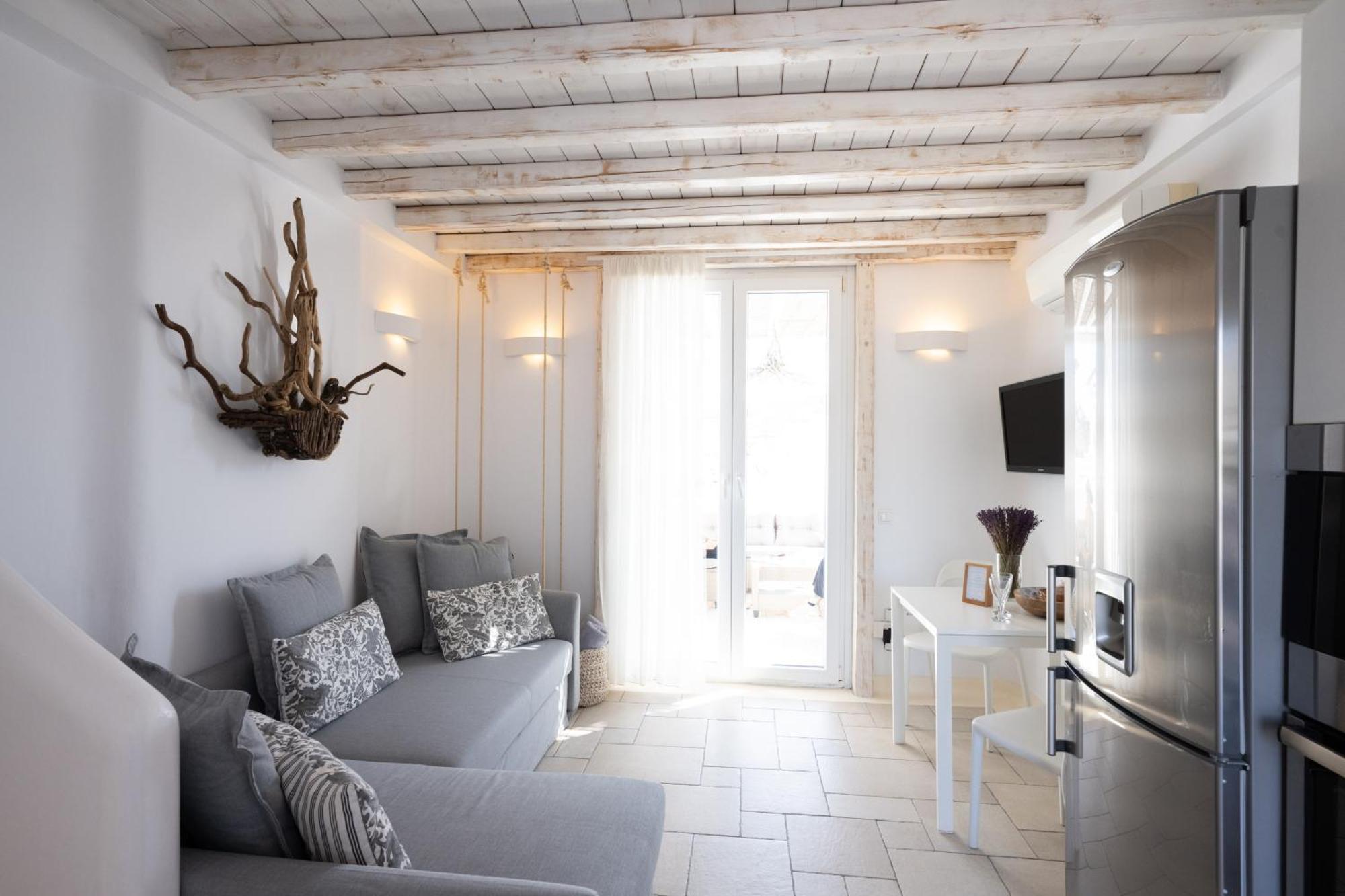אורנוס Blue, White And Grey Suites מראה חיצוני תמונה